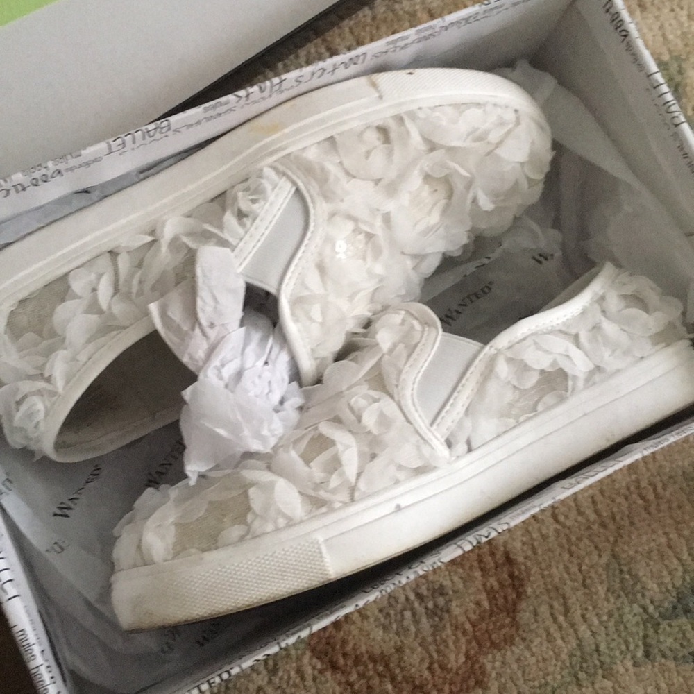 Flower frilled slip ons